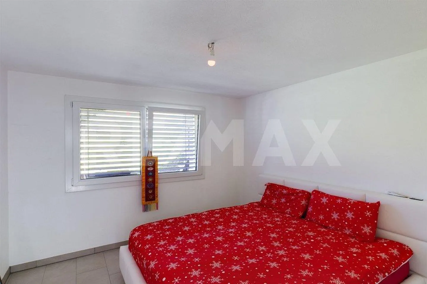 NEGGIO (PRÈS DE VERNATE) : Appartement de jardin lumineux et moderne avec une belle vue - Photo 6 sur 9