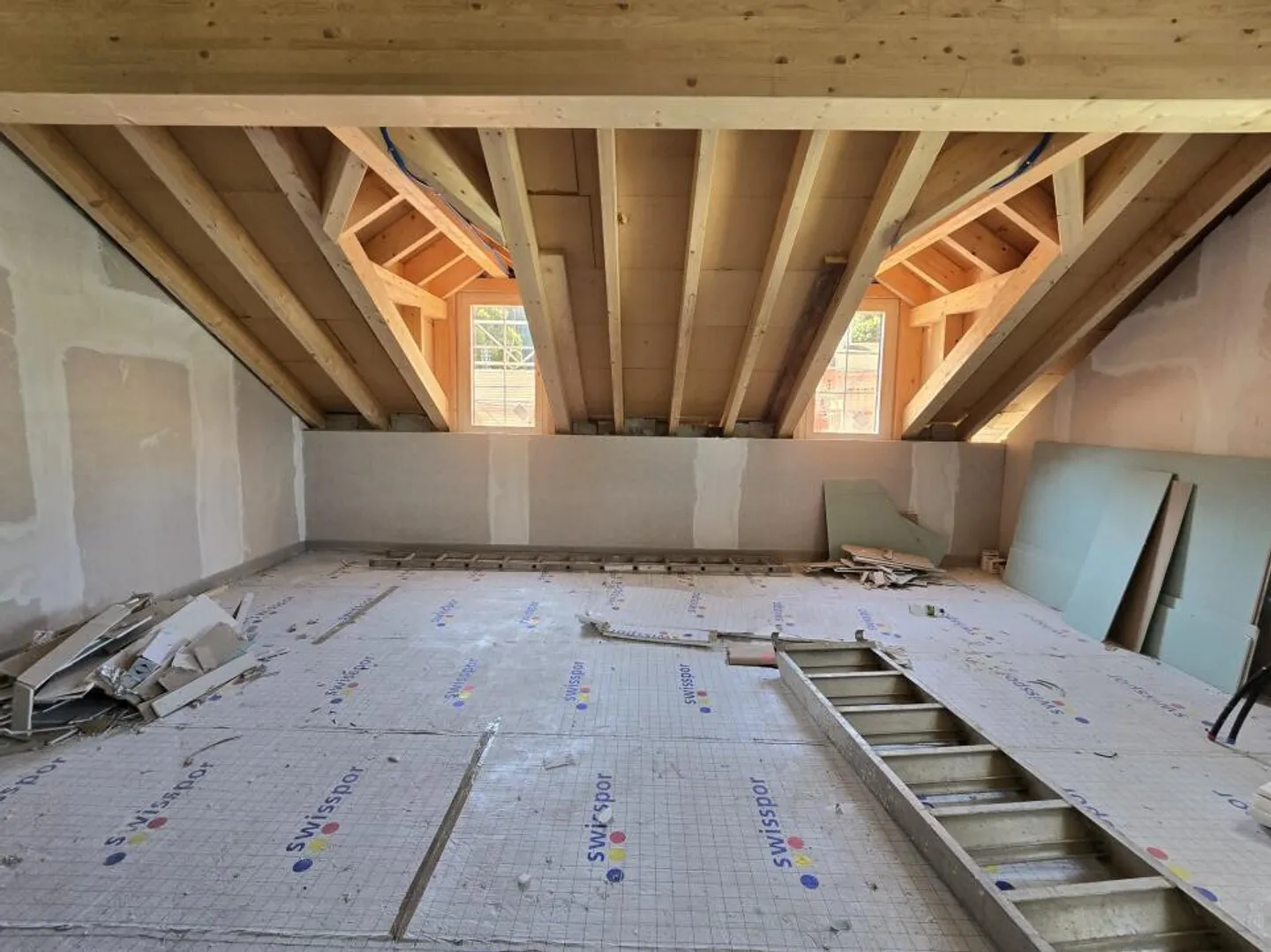 Attique 2.5 pièces - Photo 2 sur 5