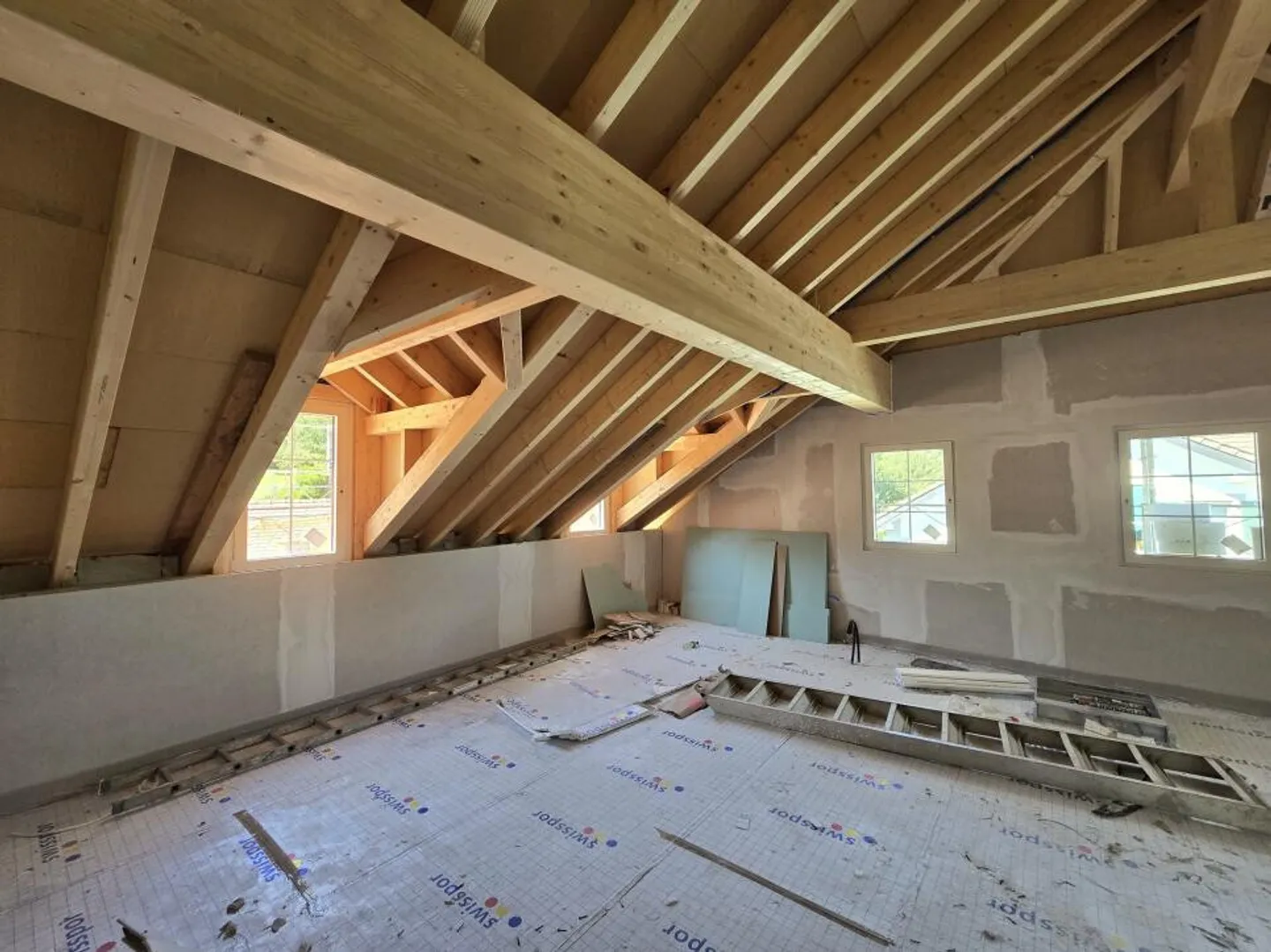 Attique 2.5 pièces - Photo 1 sur 5