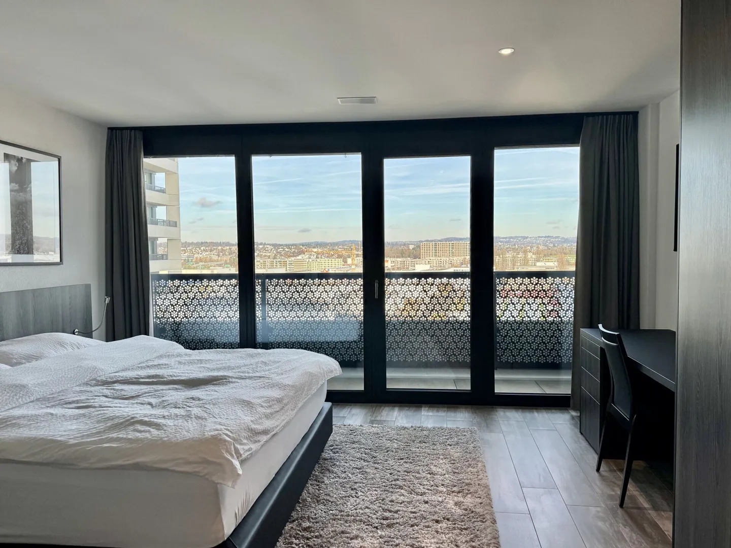 Au-dessus des toits de Dübendorf - appartement entièrement meublé - Photo 4 sur 11