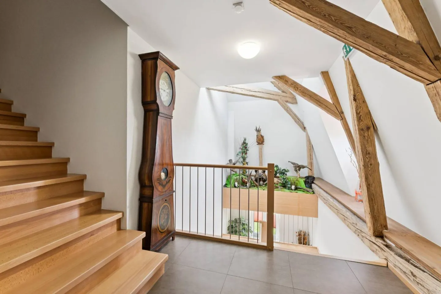 Magnifico Palazzo con 2 Appartamenti e Camere per Ospiti - Foto 10 di 12