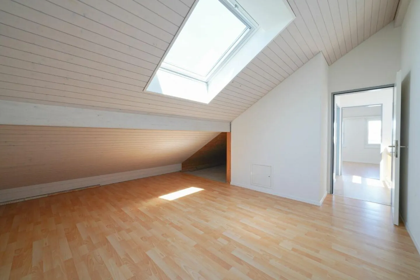 Attractive 6.5-room maisonette apartment - Living comfort on two levels - Photo 7 of 9