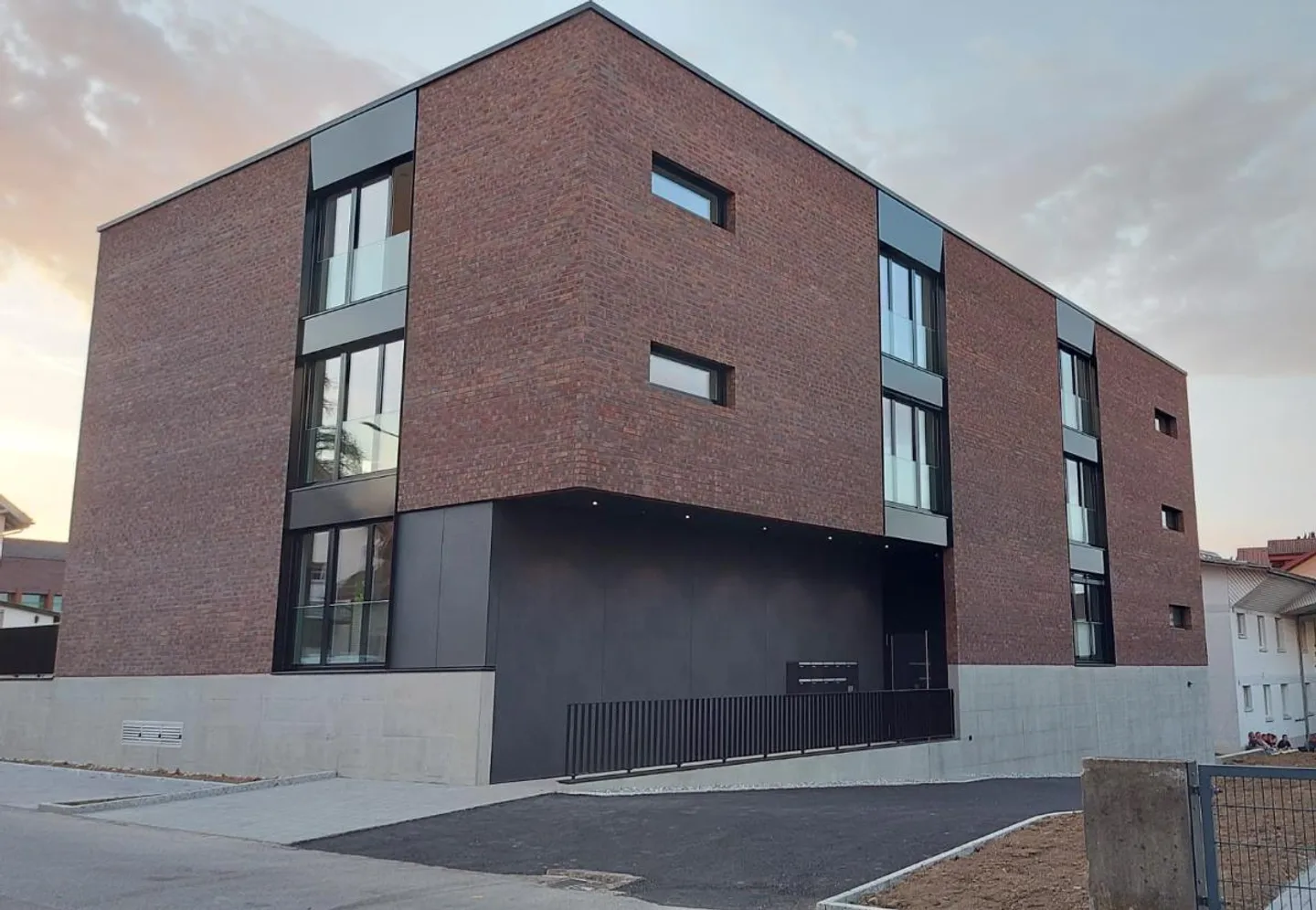 Posto auto - Foto 2 di 2