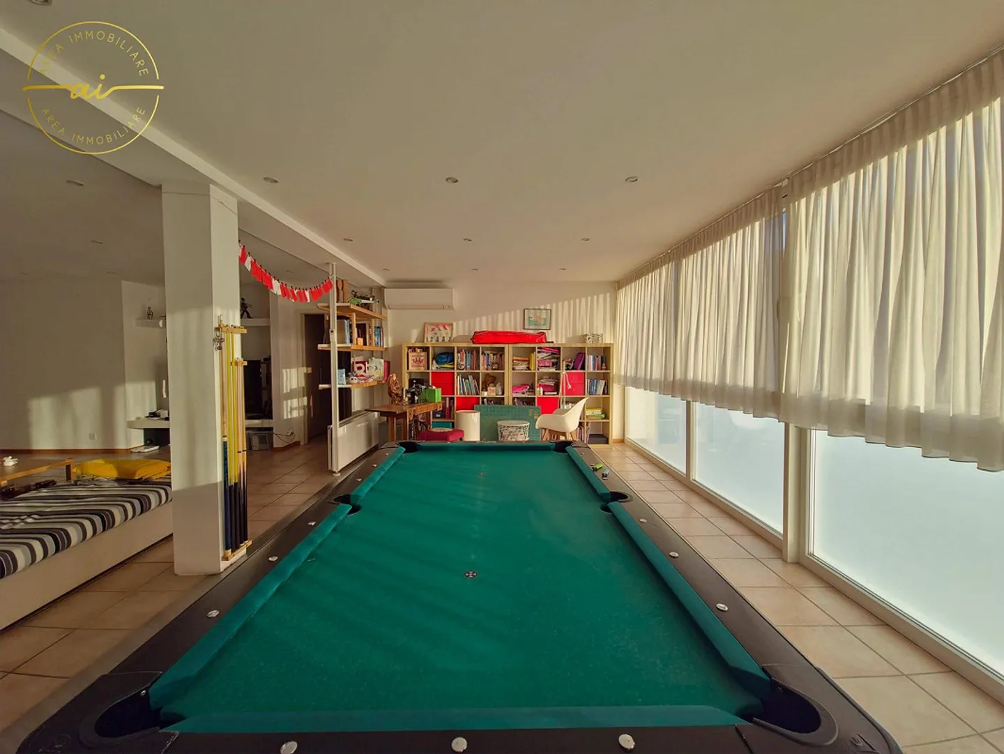 INDEPENDENT HOUSE WITH 5.5 ROOMS, GARDEN AND COMMERCIAL SPACES - Photo 5 of 13