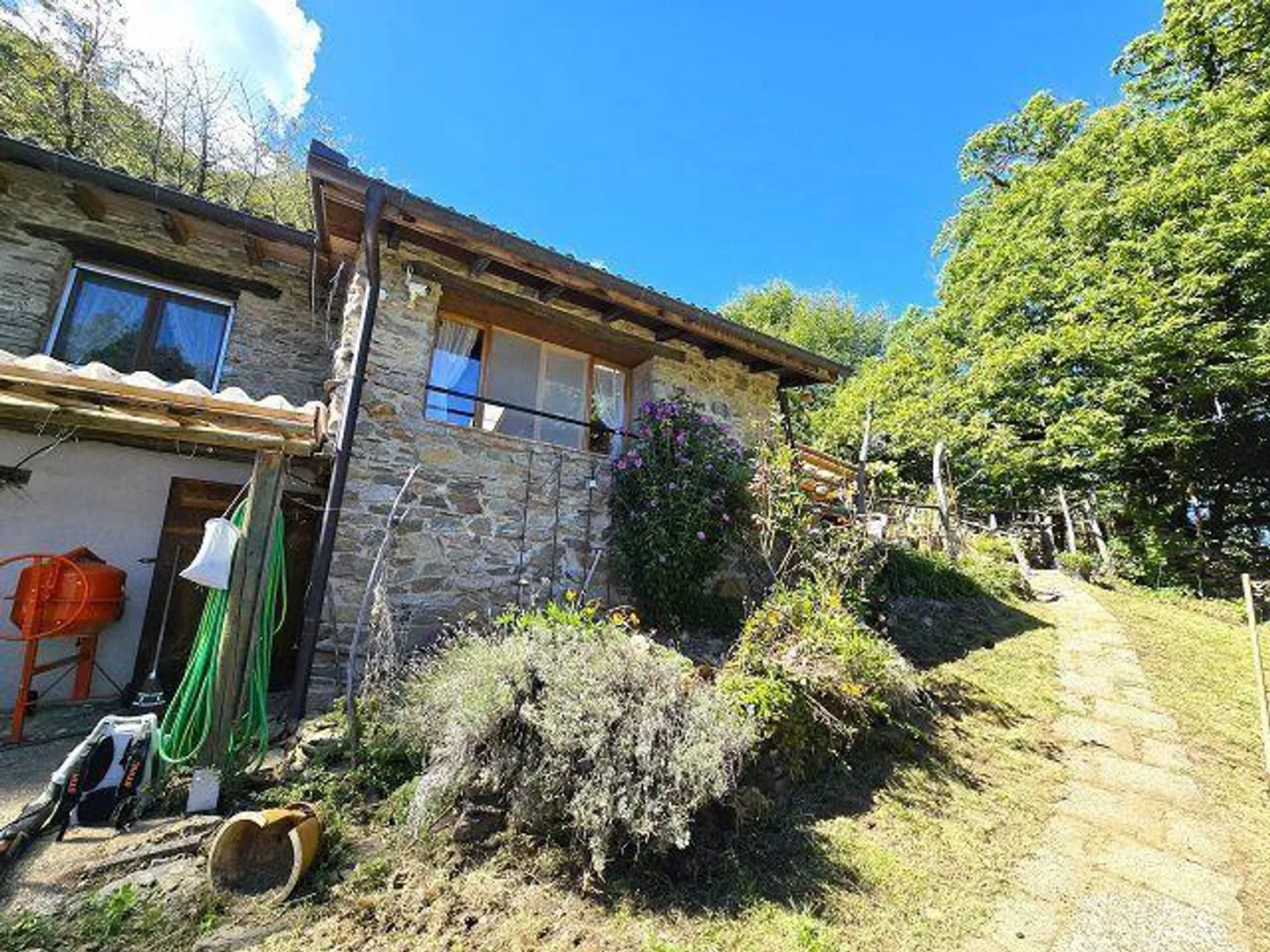 Cascina 3,5 loc. nella natura con grande terreno, molto soleggiato, con bella vista» - Foto 37 di 45