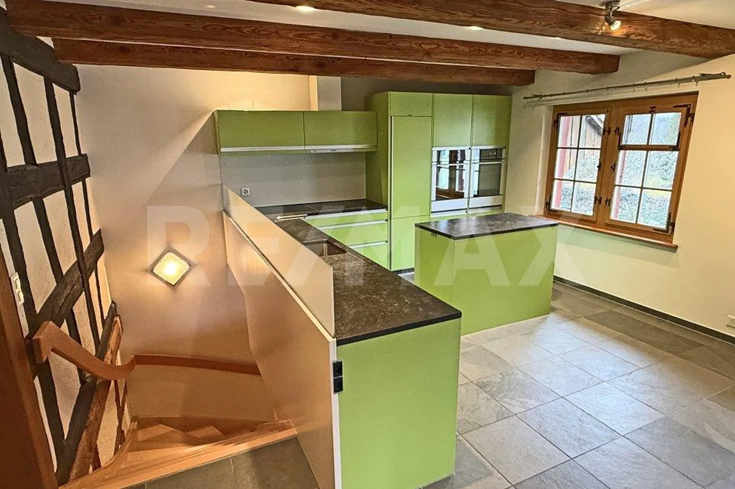 Rustic, modern 2.5-room apartment for rent in a quiet location - Photo 6 of 8