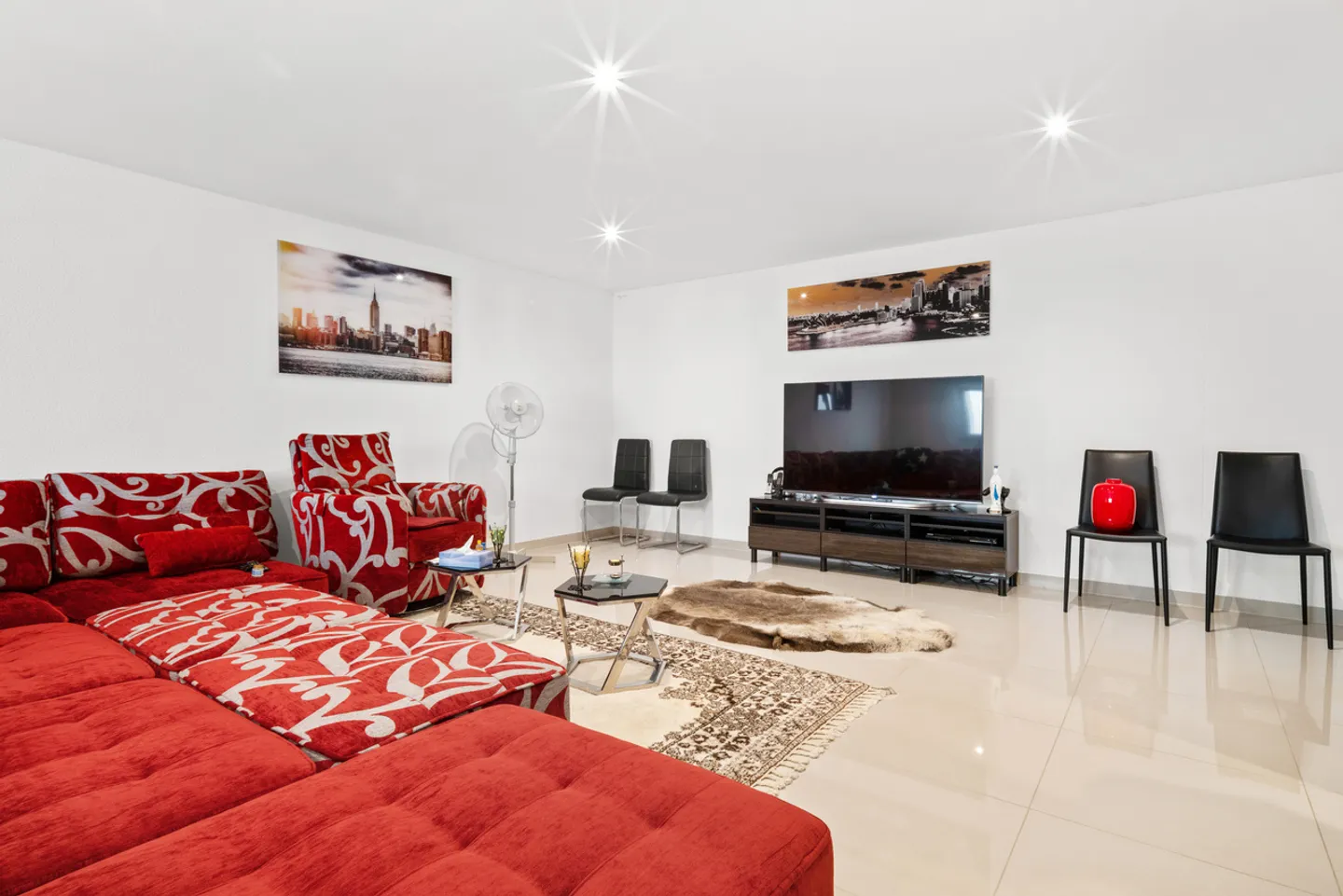 EXCLUSIVITE - GRANDE VILLA CONTEMPORAINE IDEALE POUR LES FAMILLES - Photo 11 sur 13