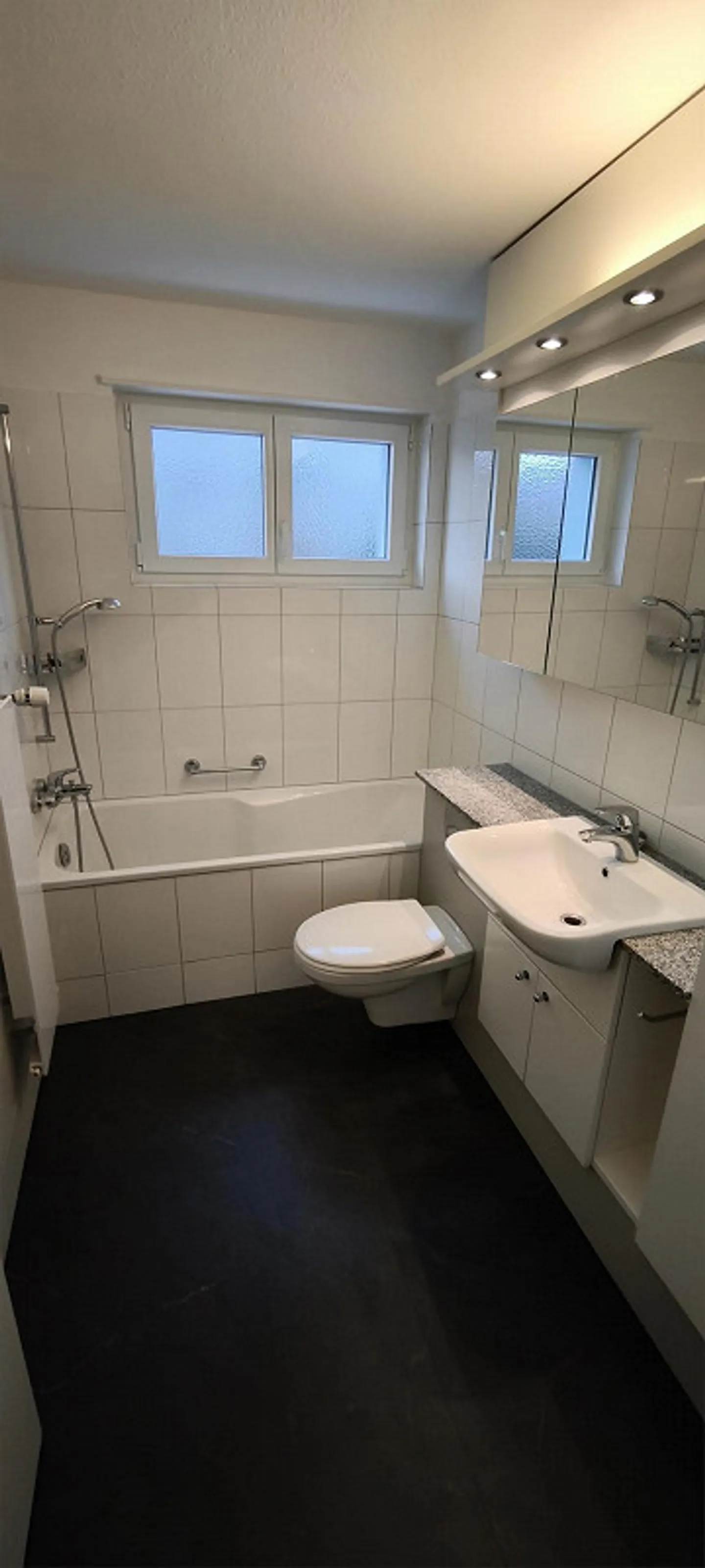 Appartamento 3 locali soleggiato e tranquillo con balcone sud (2° piano) - Foto 8 di 9