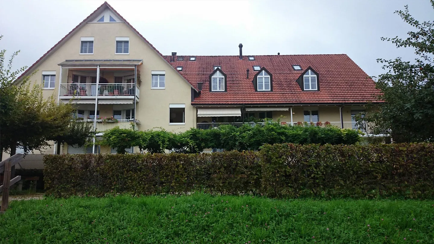 Bella, luminosa appartamento di 4,5 stanze in affitto - Foto 1 di 19