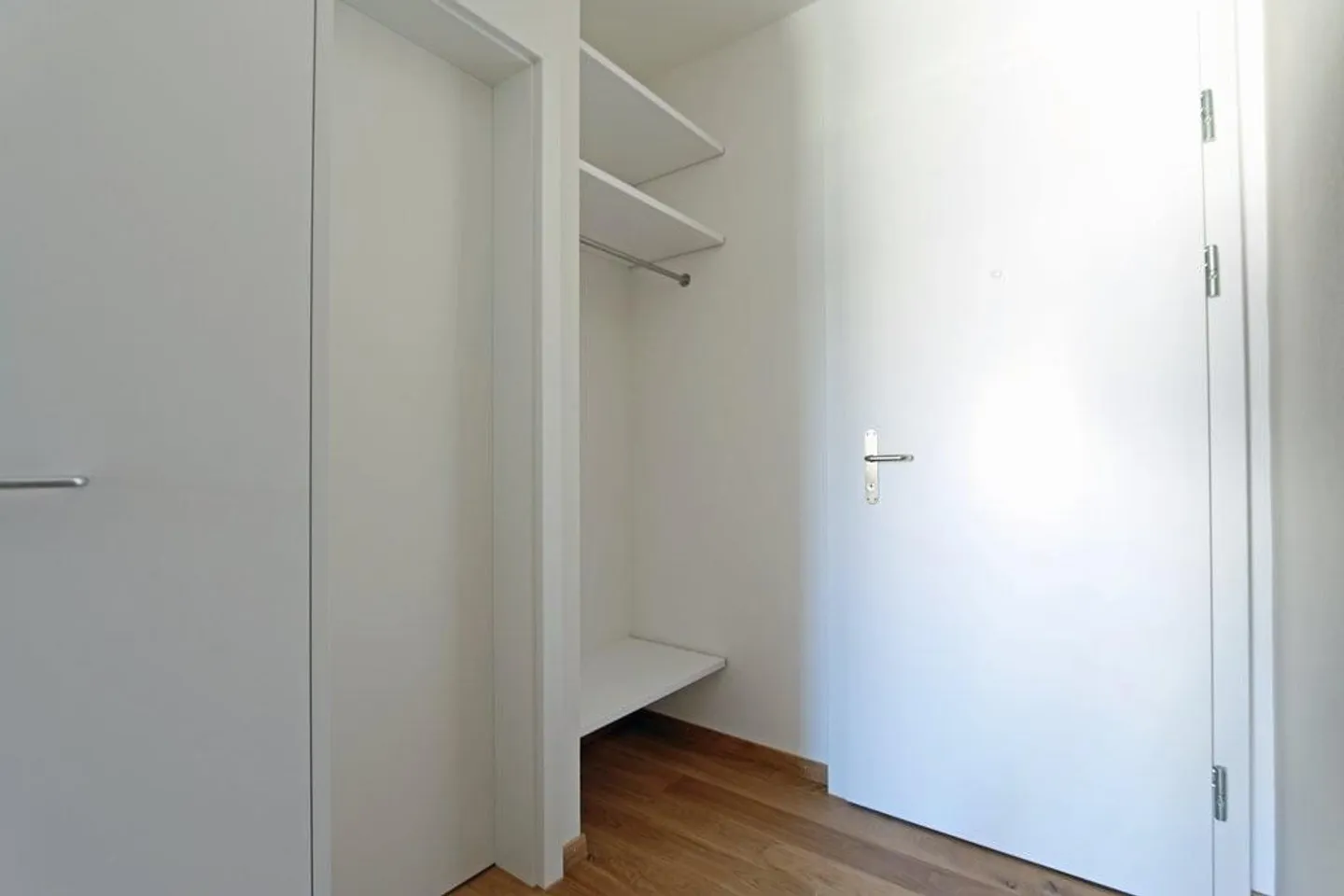 Renovated studio in a central location! - Photo 5 of 5