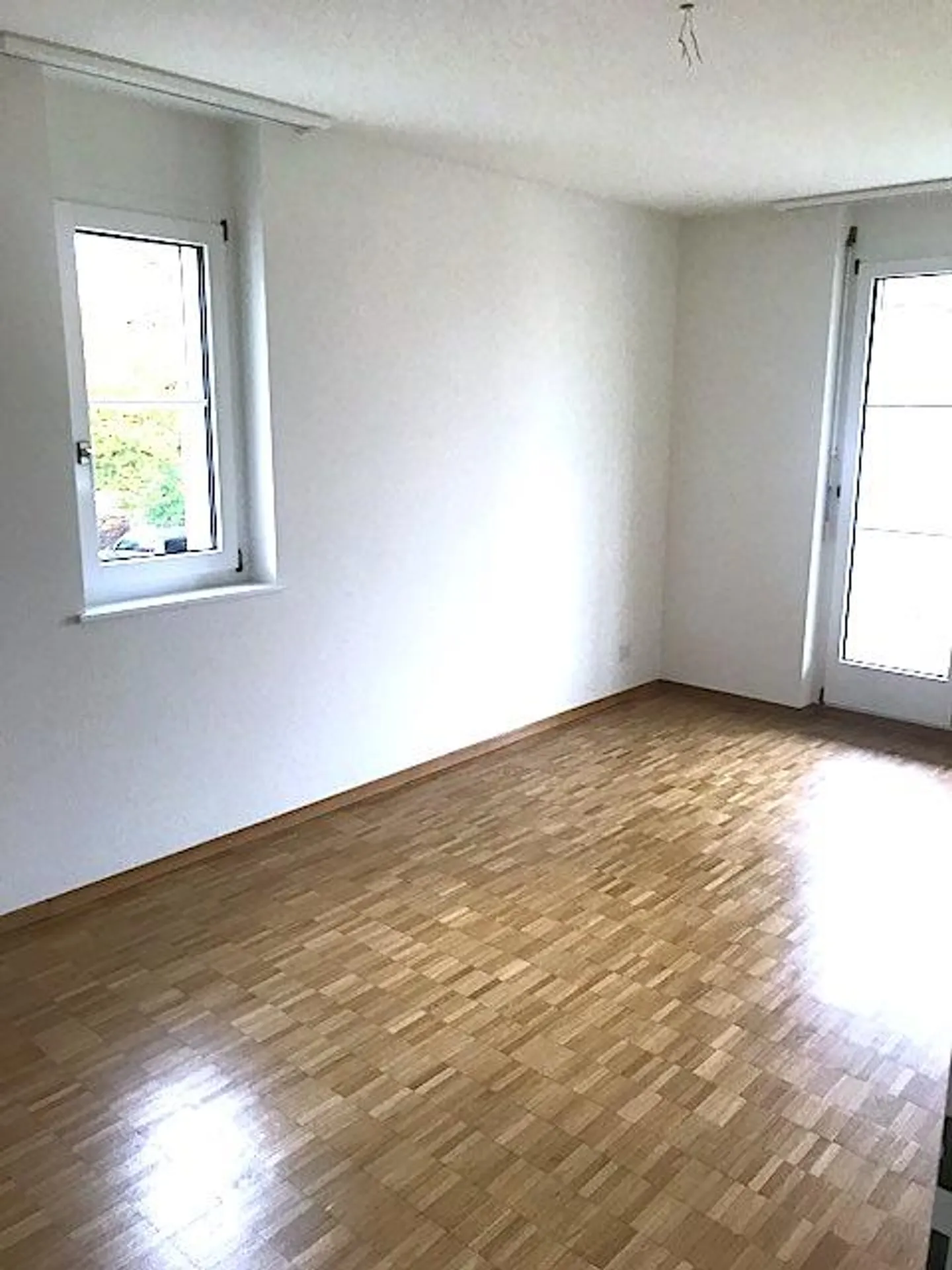 Bella, luminosa appartamento di 4,5 stanze in affitto - Foto 14 di 19