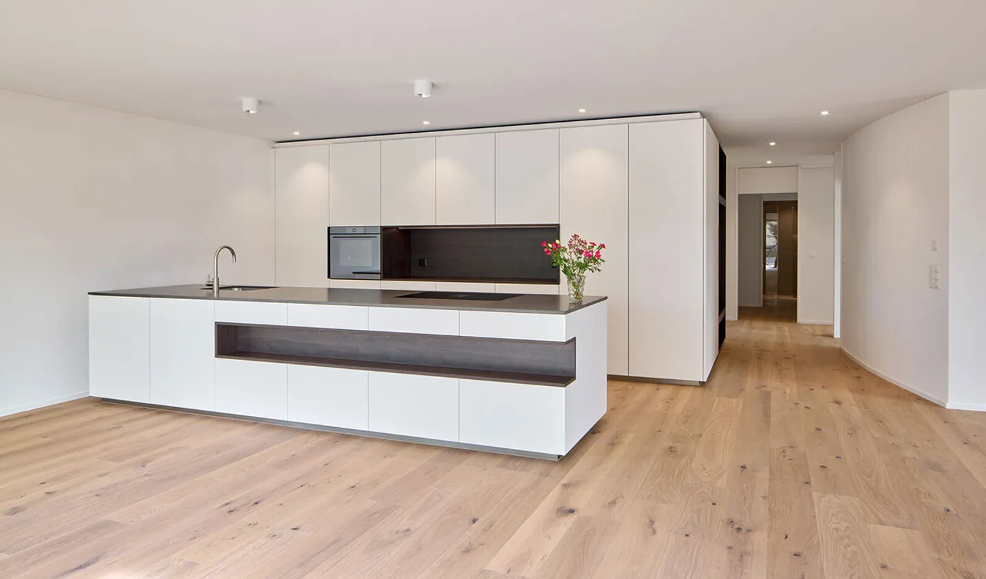 Modern new apartment with unobstructed view - Photo 2 of 6