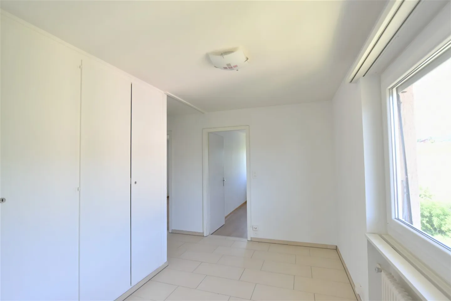 Sunny 4-Room Apartment in Delémont - Photo 4 of 8