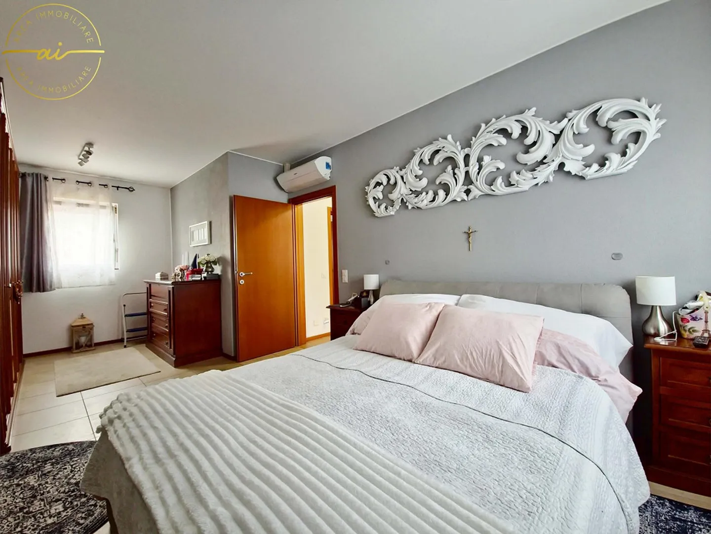 RAFFINIERTES EINFAMILIENHAUS MIT GROSSEN GARTEN IN RANCATE - Foto 10 von 13