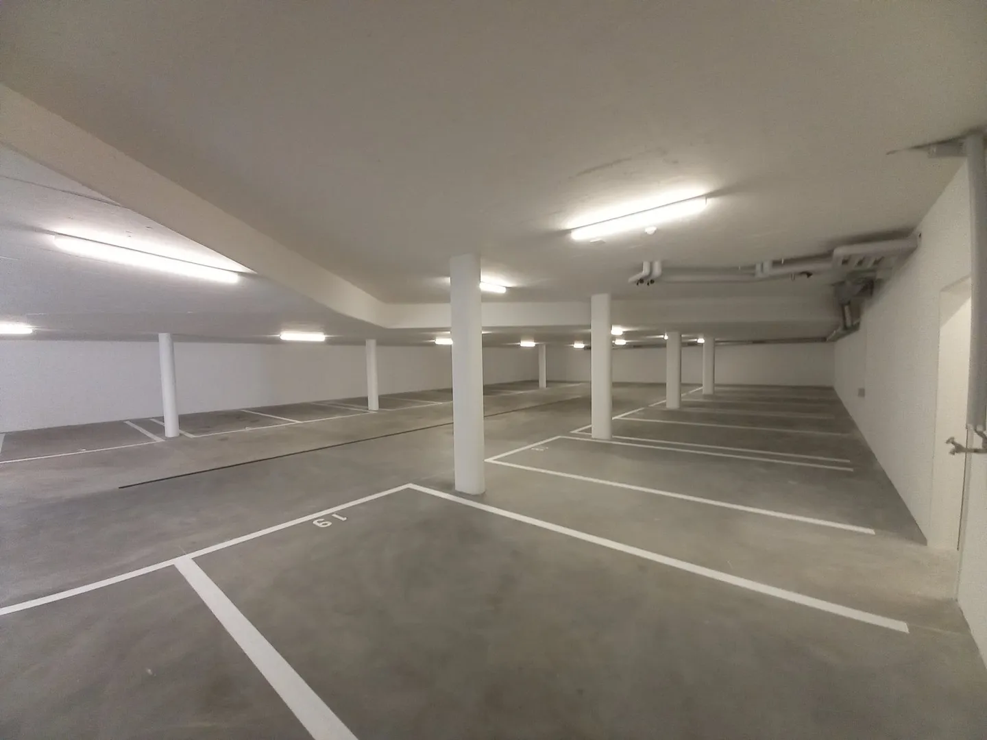 Posto auto sotterraneo in affitto ad Aathal-Seegräben - Foto 3 di 3