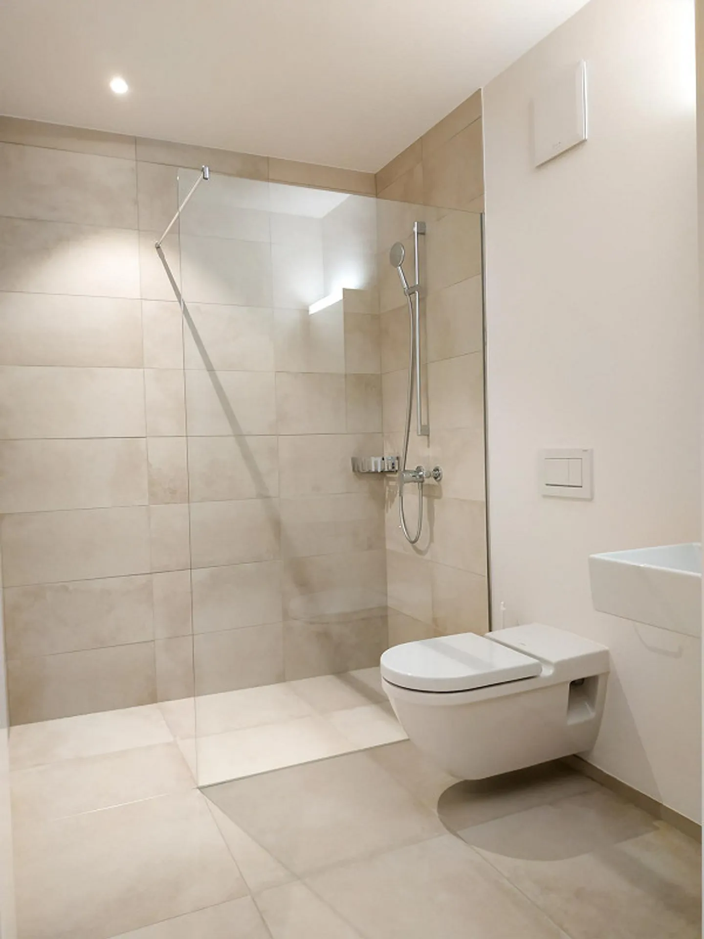 Topmoderne und altersgerechte 3.5 Zimmerwohnung - Foto 4 di 11