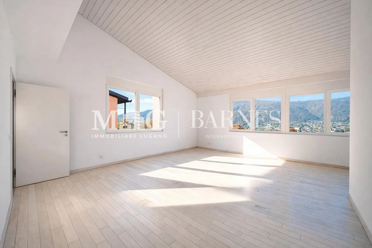 Lugano, Vezia: Large 7.5 room house with garden - 250 sqm - Photo 10 of 14