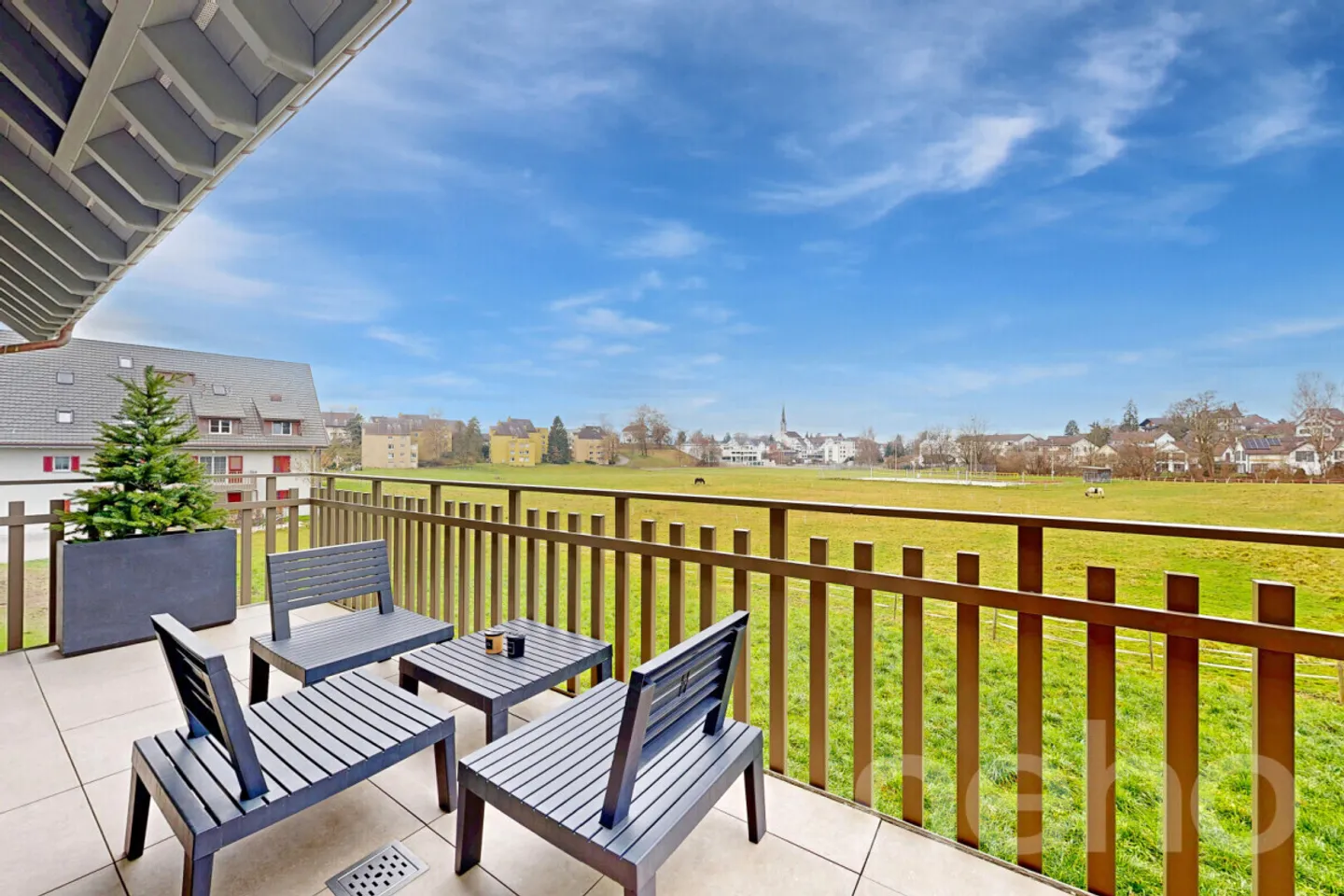 Appartement 2.5 pièces neuf avec vue sur la verdure - Photo 2 sur 8