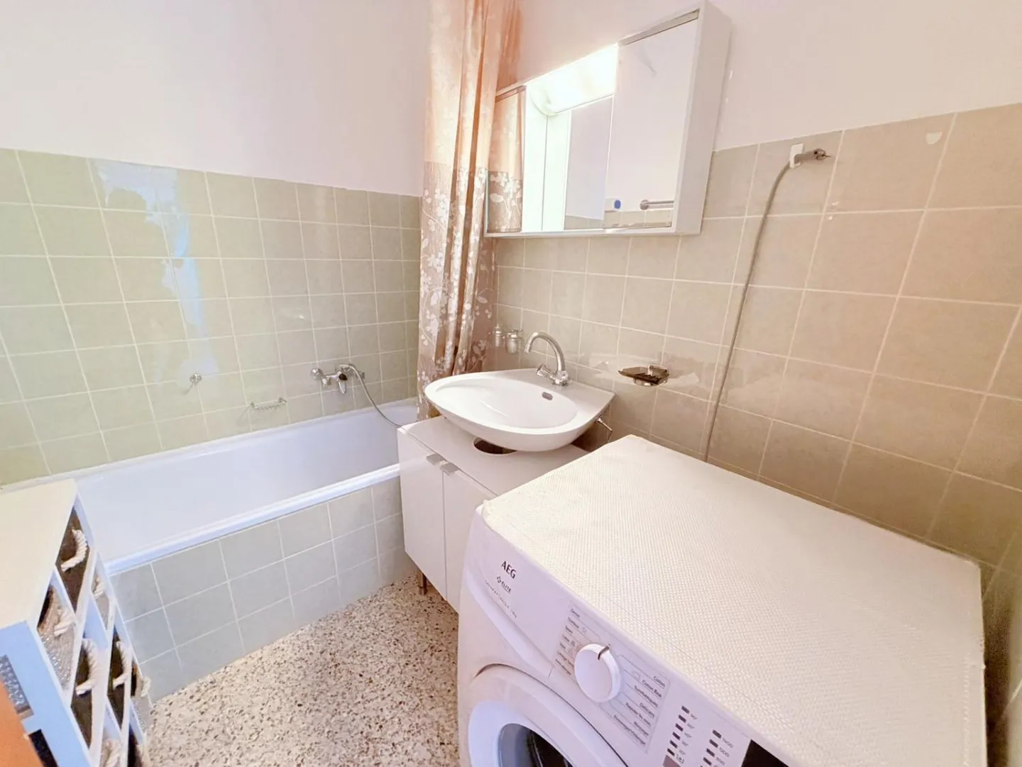 Magnifico appartamento di 2,5 stanze ristrutturato - Spazioso e luminoso - Vista meravigliosa - Posizione tranquilla - Ben posizionato - Foto 9 di 16