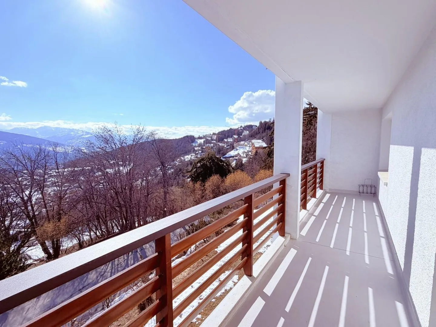 Magnifico appartamento di 2,5 stanze ristrutturato - Spazioso e luminoso - Vista meravigliosa - Posizione tranquilla - Ben posizionato - Foto 12 di 16