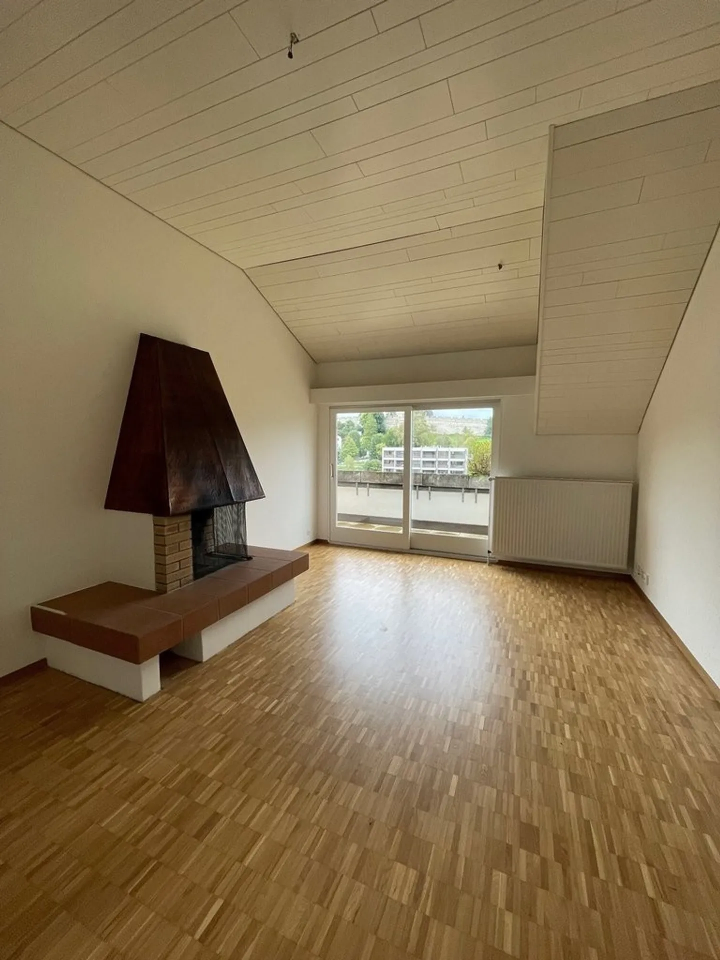 Top floor 2.5 rooms - Photo 8 of 9