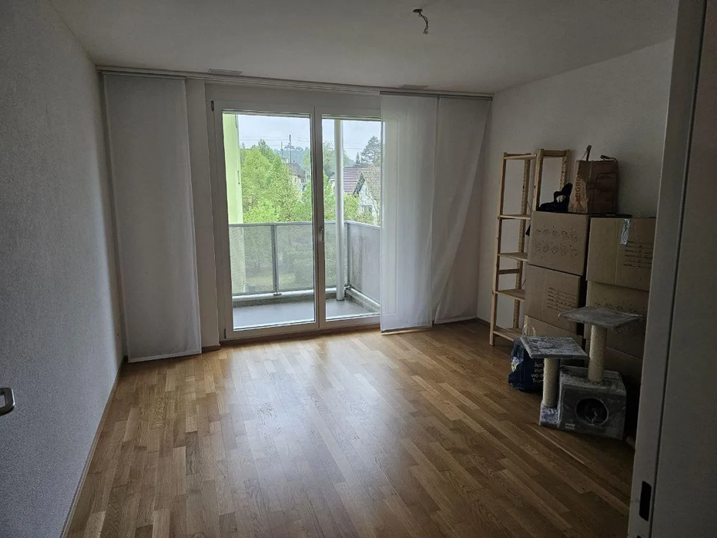 Exclusive 3.5 room apartment directly at the train station - Photo 5 of 10