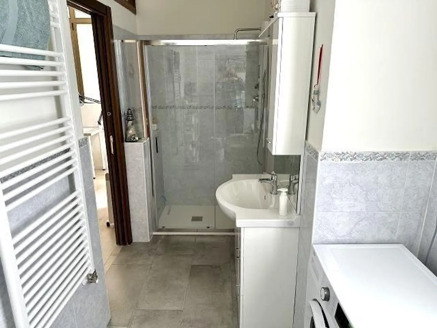 Casa singola in affitto - Foto 12 di 35