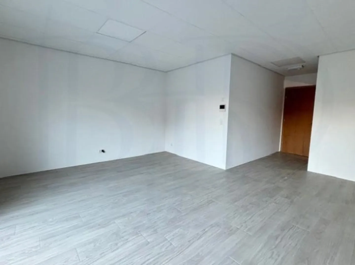 Heller Gewerberaum zu Vermieten - Foto 1 von 7