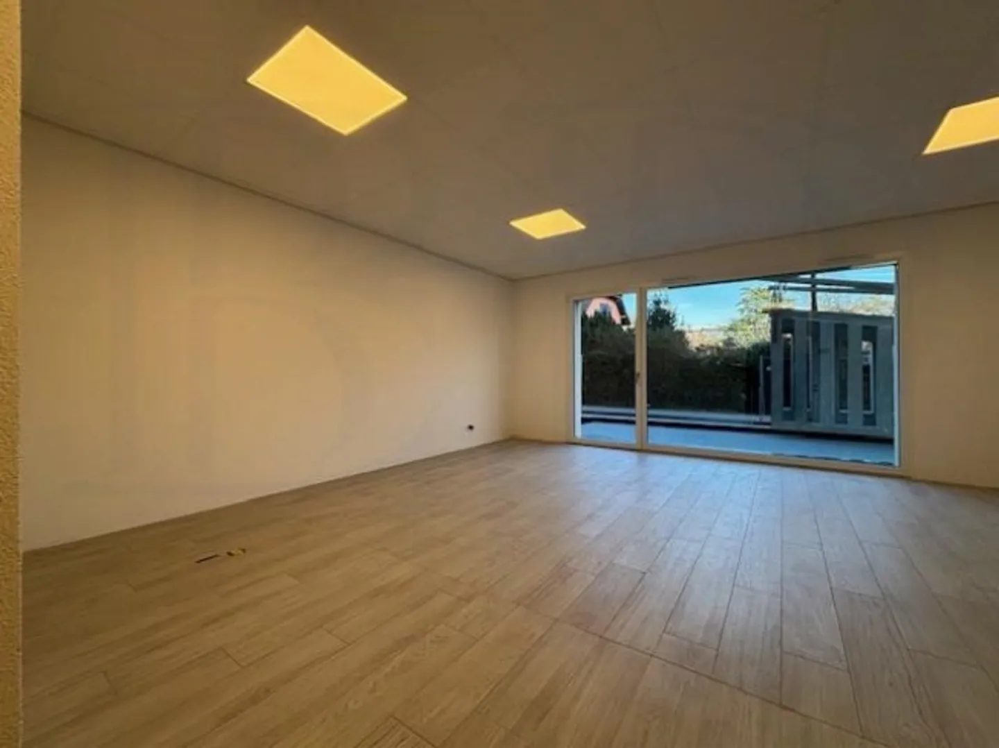 Heller Gewerberaum zu Vermieten - Foto 2 von 7