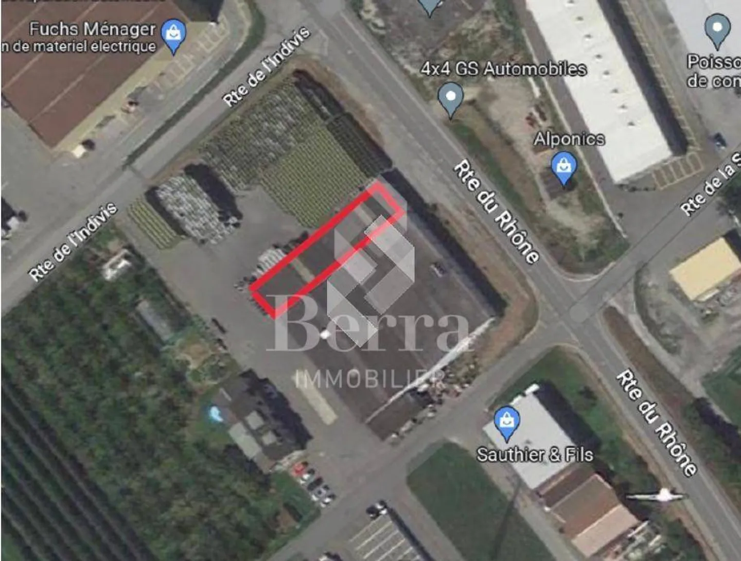 Storage hall for rent in the Charrat industrial and artisan zone - Strategic location - Photo 1 of 9