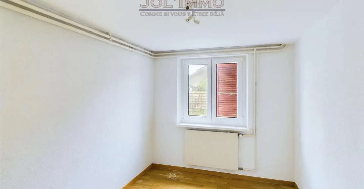 Charming 3.5 Room Apartment - Photo 9 of 13