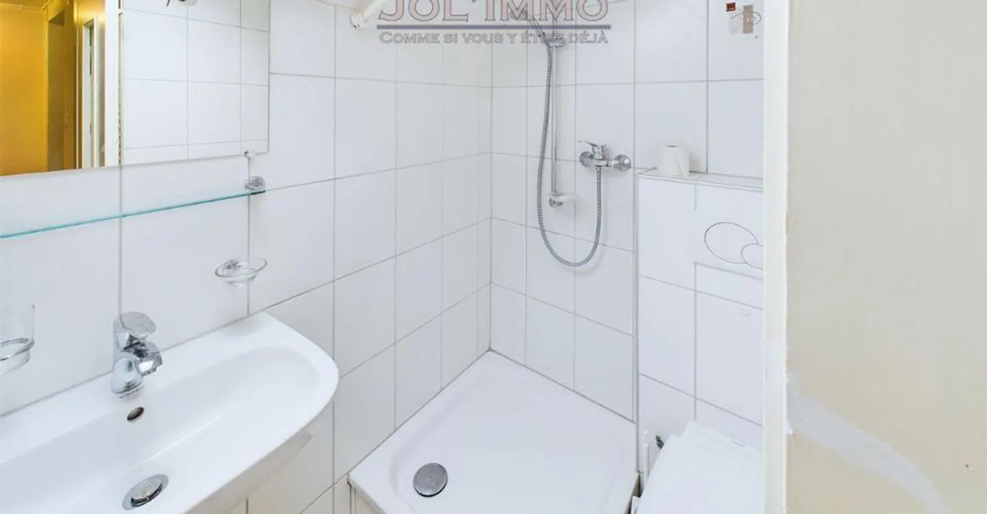 Charming 3.5 Room Apartment - Photo 13 of 13