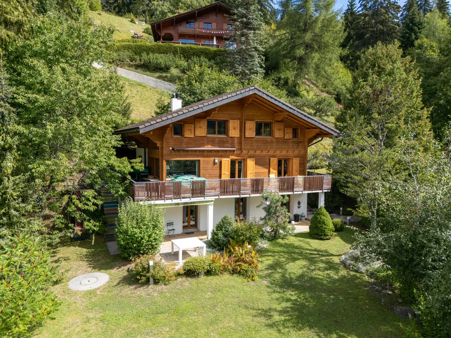 Chalet individuel de 9 pièces entièrement rénové en 2012 - Foto 1 von 29