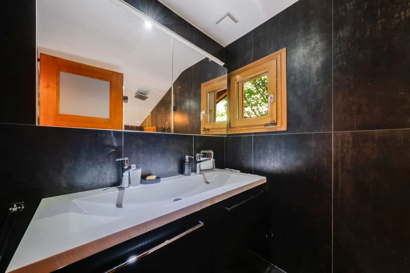 Chalet individuel de 9 pièces entièrement rénové en 2012 - Foto 17 von 29