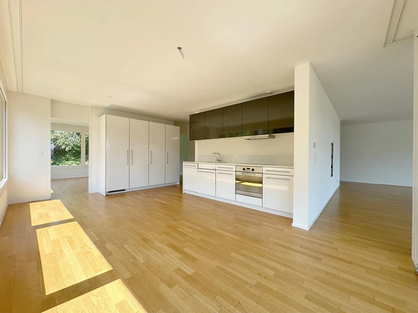 Spacious Apartment with Great Views - Photo 8 of 12