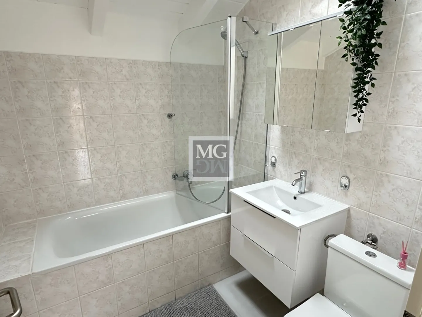 A Vernier: In affitto - bella villa bifamiliare di 7,5 locali ristrutturata - Foto 6 di 9