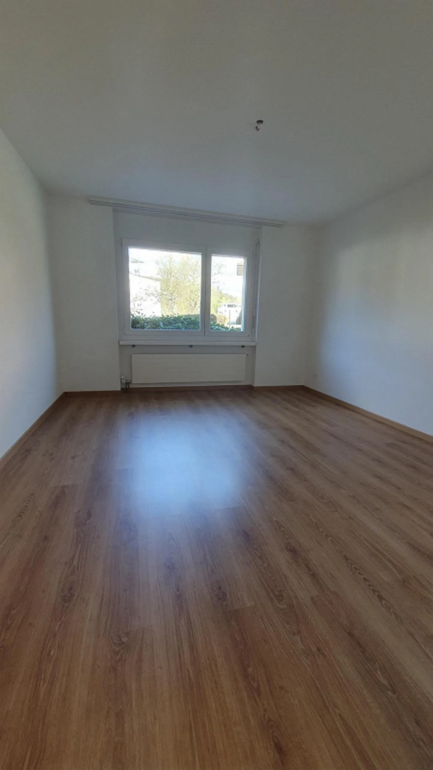 Cozy 3.5 room apartment in a central location - Photo 3 of 8