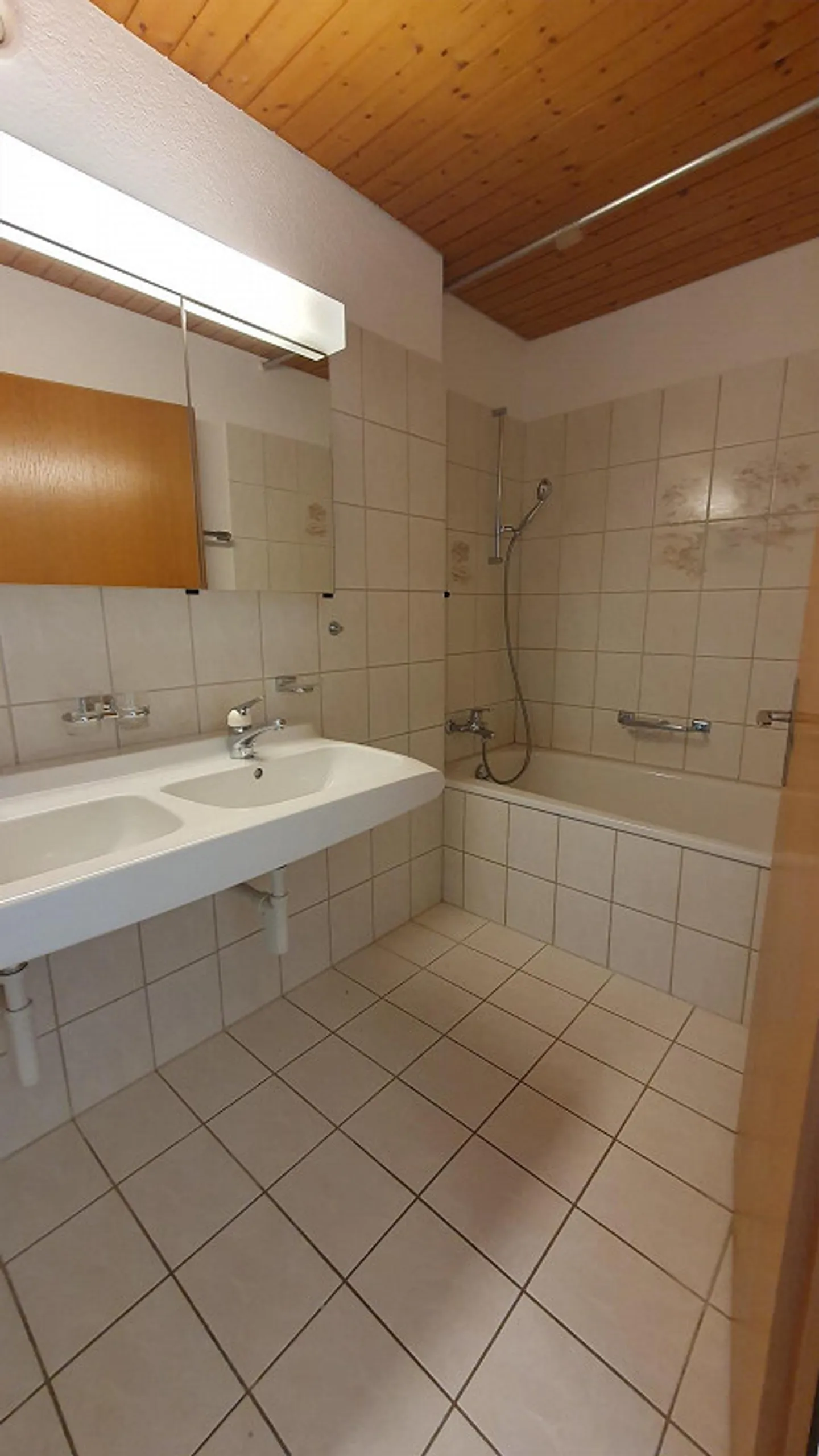 Cozy 3.5 room apartment in a central location - Photo 6 of 8