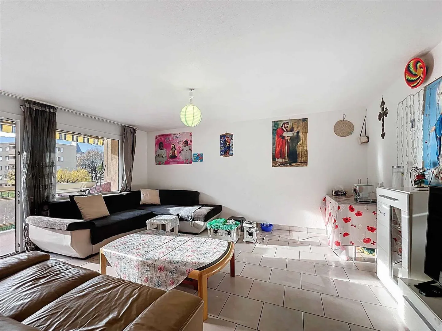 3.5-room apartment with a beautiful view of the mountains - Photo 2 of 6