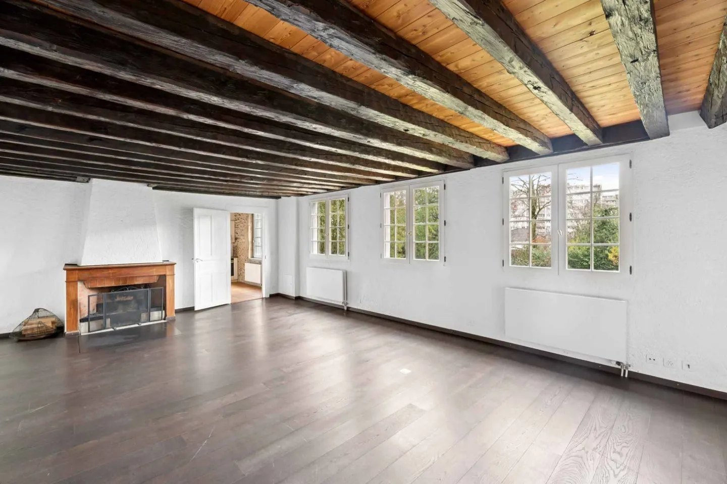 Herrliches Landhaus in der Nähe internationaler Organisationen - Foto 3 von 7