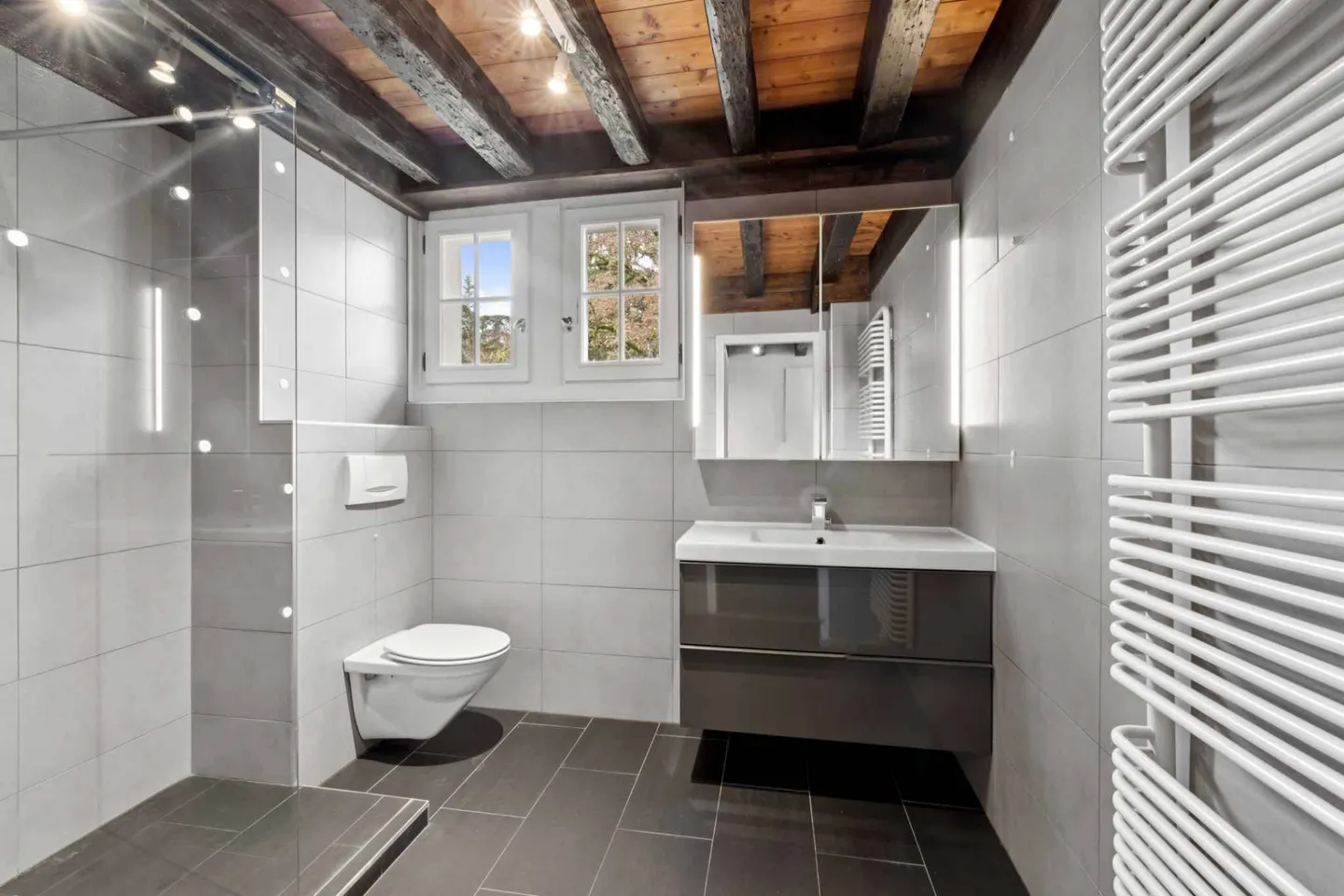 Herrliches Landhaus in der Nähe internationaler Organisationen - Foto 5 von 7