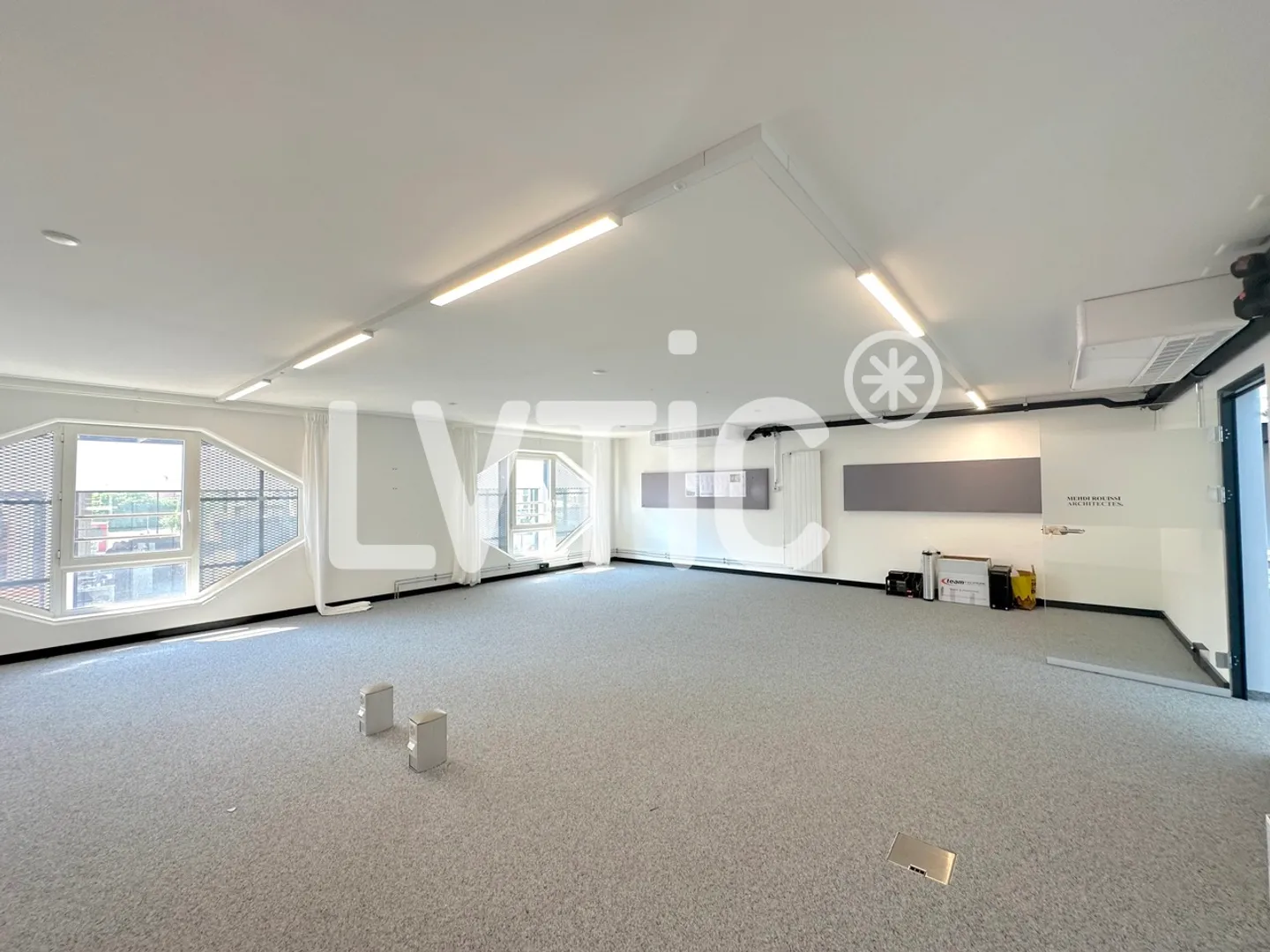 Uffici, locali di 325 m2 in affitto a Yverdon-les-Bains - Foto 5 di 7