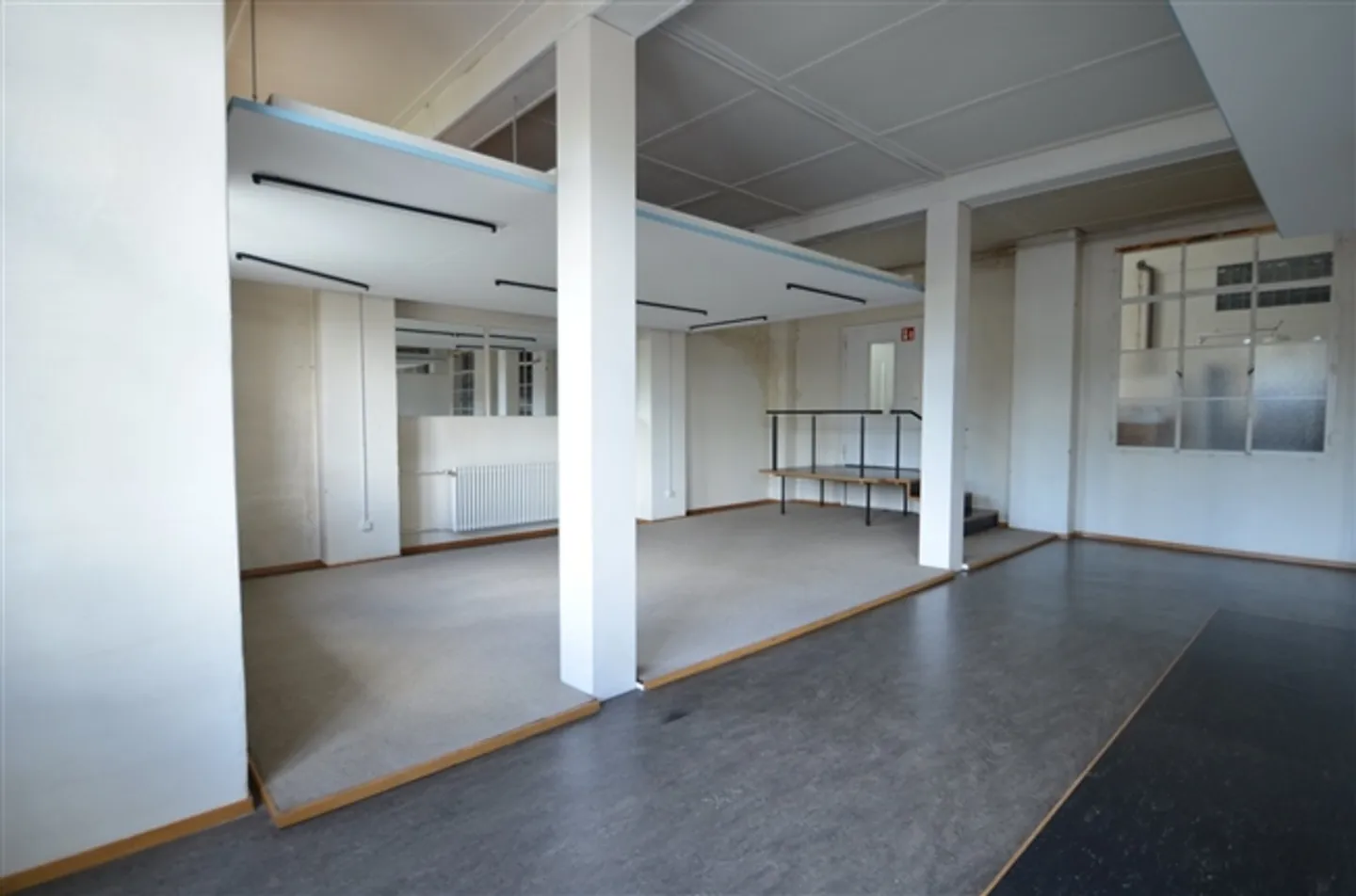 Votre entreprise / entrepôt situé au centre de la gare de Biglen - Photo 3 sur 5