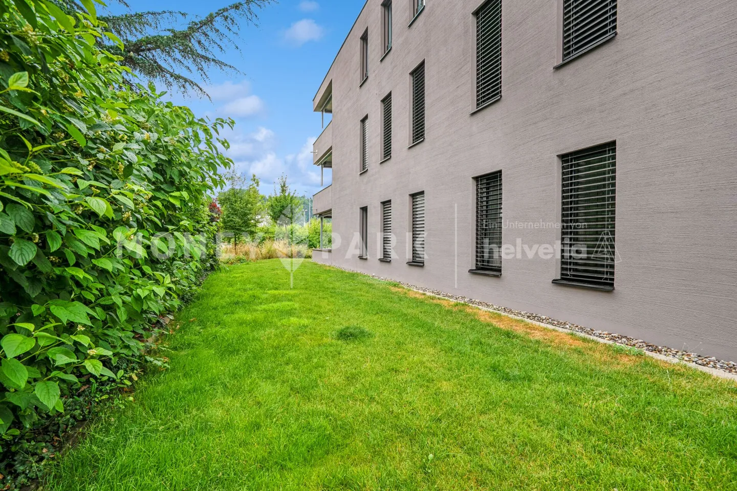 Moderno appartamento giardino di 4,5 stanze con un posto auto in garage sotterraneo incluso - Foto 11 di 13