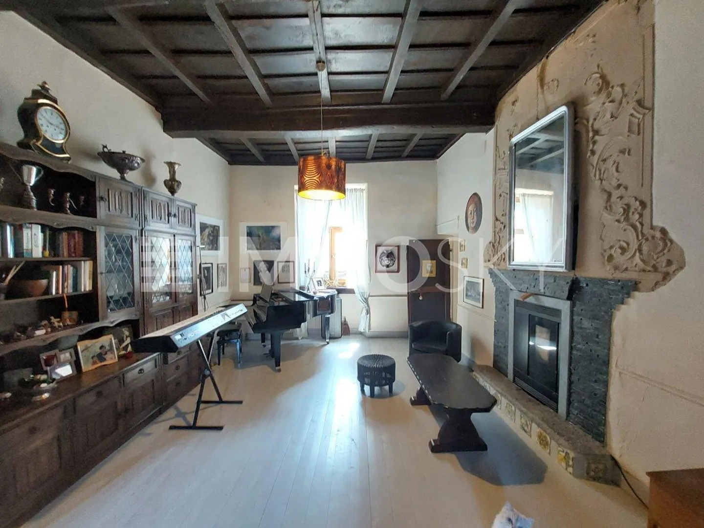 Casa unifamiliare nel centro - Foto 3 di 5