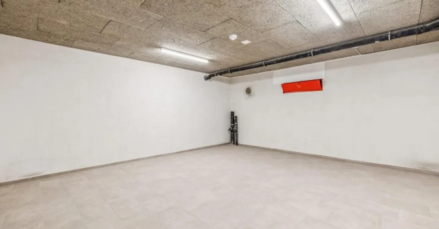 Attractive commercial space in a central location - Steinentorstrasse 14, Basel - Photo 9 of 9