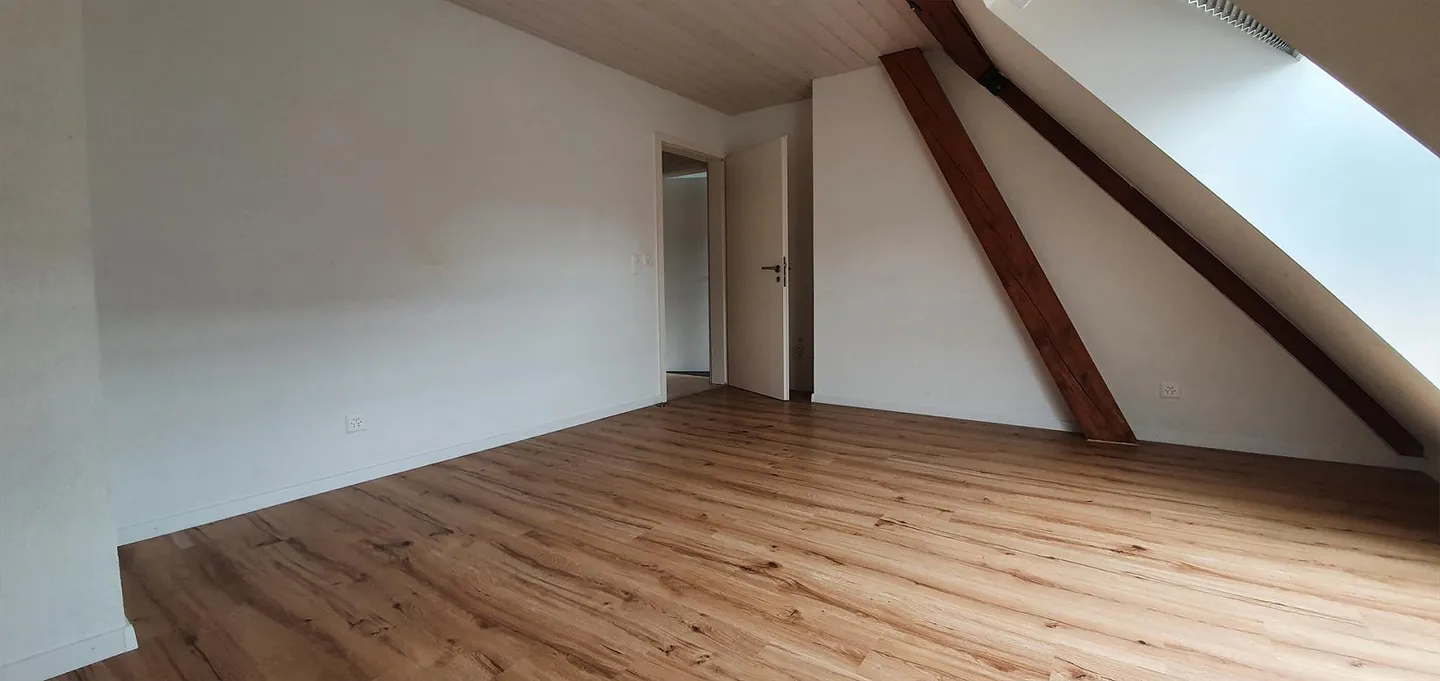 Belle appartement de 4,5 pièces avec des caractéristiques spéciales à Jegenstorf - Photo 18 sur 20
