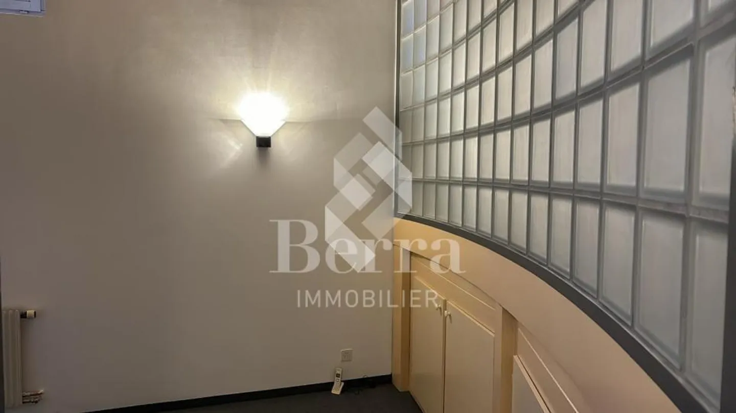 Gewerbefläche / Büro sofort zu vermieten - Foto 6 von 13