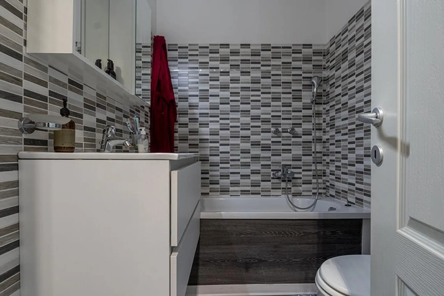 3.5 LOCALI A LUGANO - Foto 12 di 12