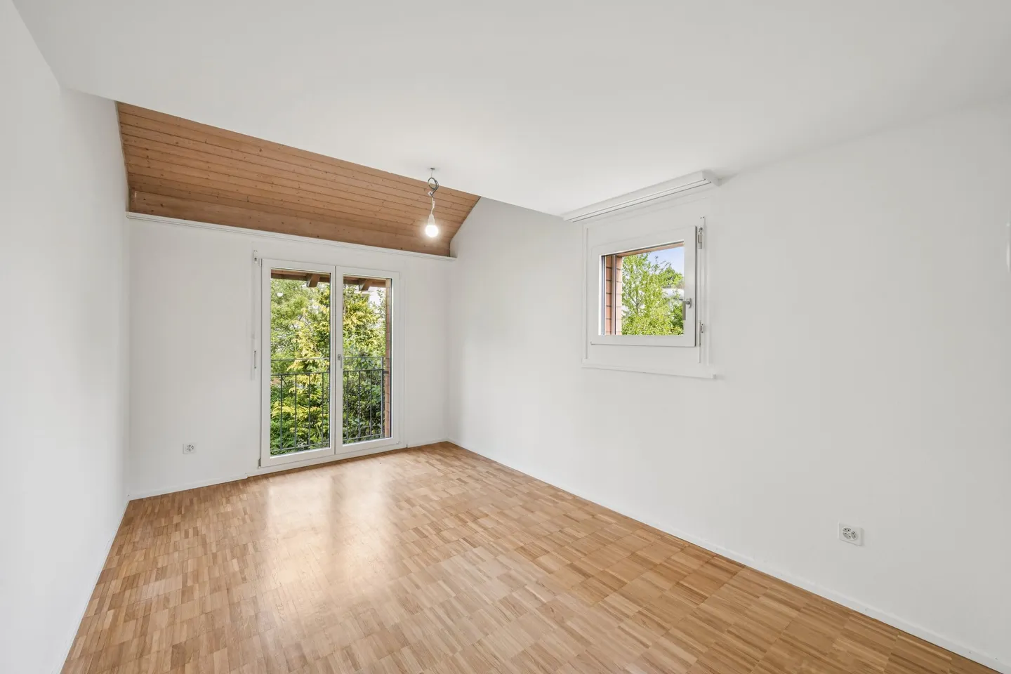 Première occupation après rénovation - Appartement en duplex avec espace de jardin - Photo 9 sur 12